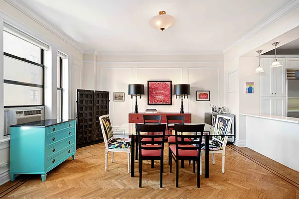 Sold by AAU Real Estate Advisors | media 13