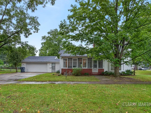408 Kalamazoo St, Otsego, MI 49078