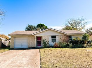 716 Keystone Dr, Mesquite, TX 75149