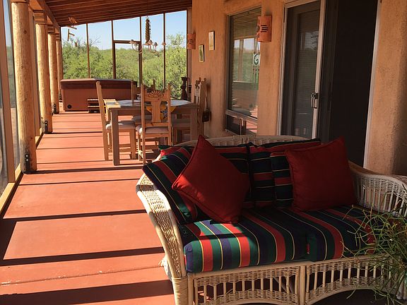 Screened Back Porch