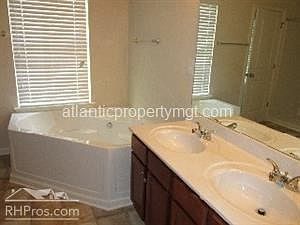 5th image of 4333 Violet Way Ct