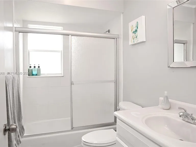 722 SE Thanksgiving Ave — Photo 25