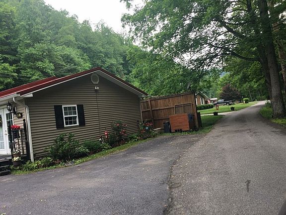 3rd image of 45 Knob Fork St