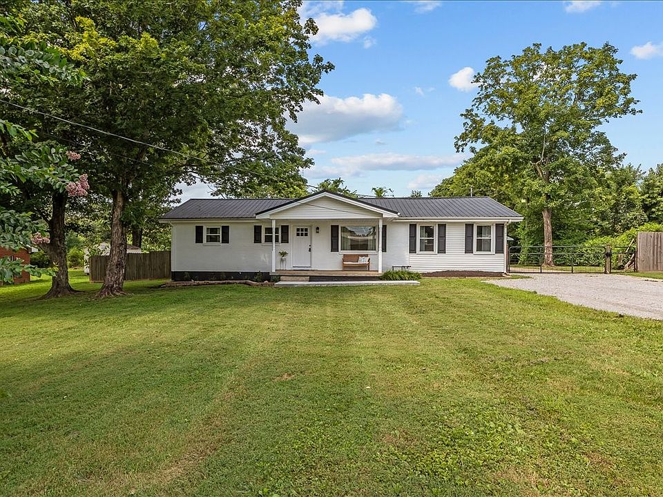 1st image of 212 Oak Hill Dr