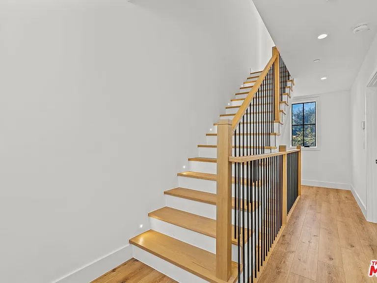 5540 Tova Rd — Photo 6