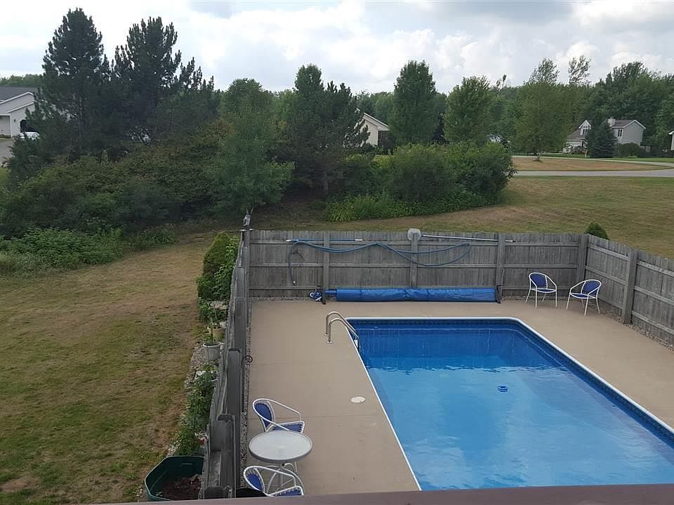 2nd image of 5803 Cherry Blossom Dr