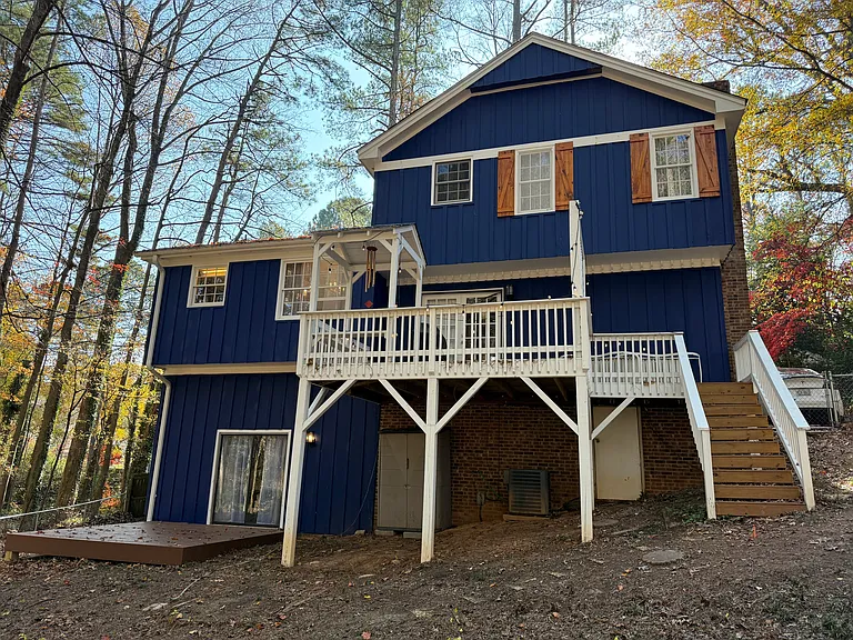 505 Westbrook Dr — Photo 3