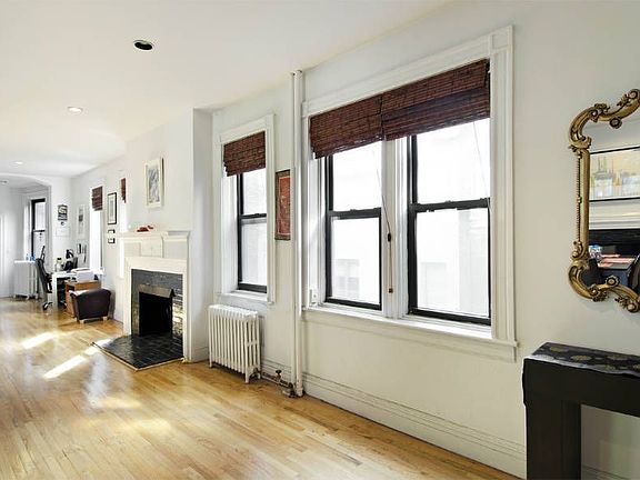 4th image of 9 E 10th St APT 3R