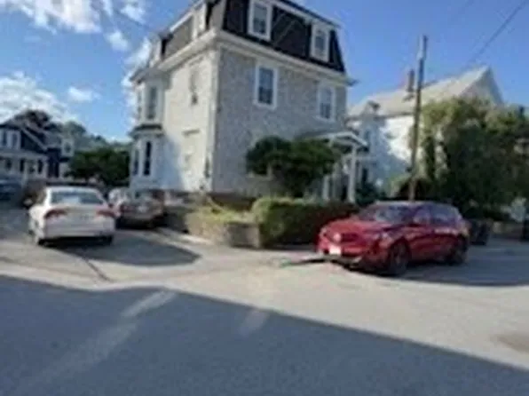 22 Howard St, Haverhill, MA 01830