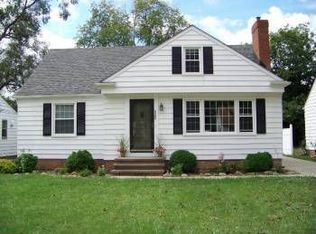 16349 Parklawn Ave, Middleburg Heights, OH