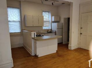 844 W 33rd St #2, Chicago, IL 60608