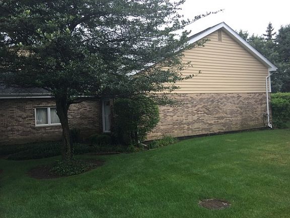 2nd image of 17206 Lakebrook Dr