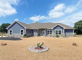 6401 Palomino Ct, Athens, TX 75752