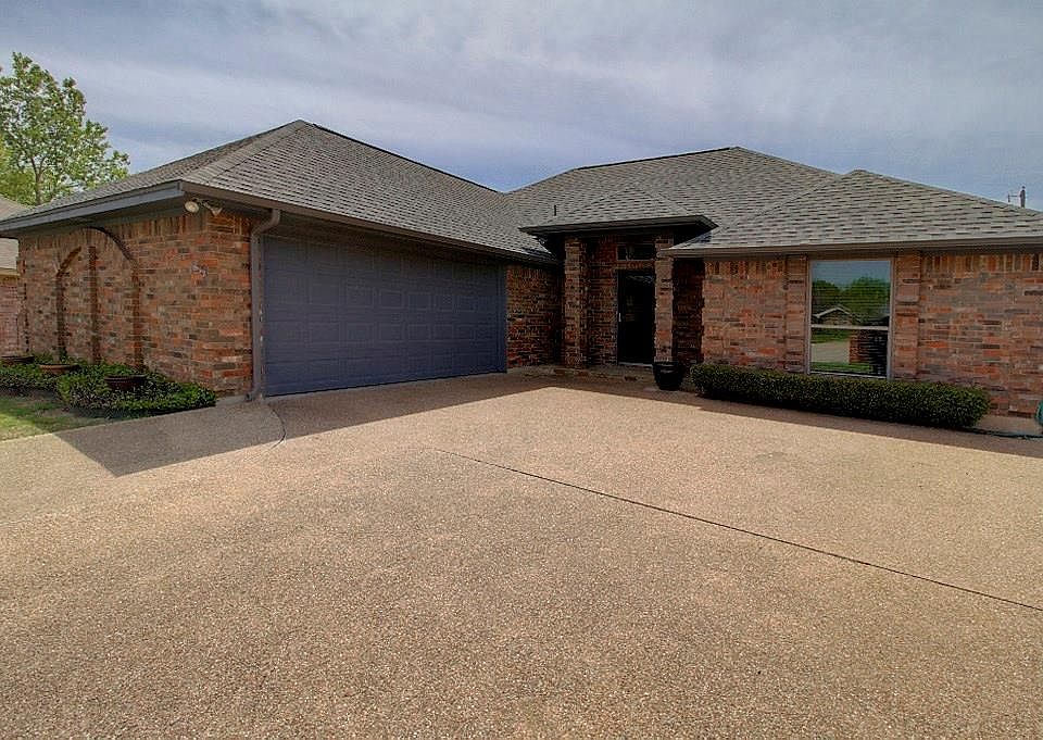 1st image of 11909 Dacca Ct