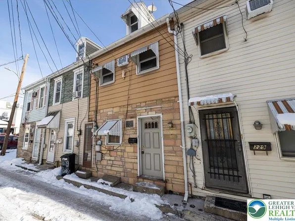 231 N Peach St, Allentown, PA 18102