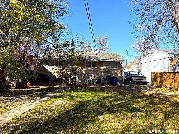 2nd image of 317 5th Avenue W