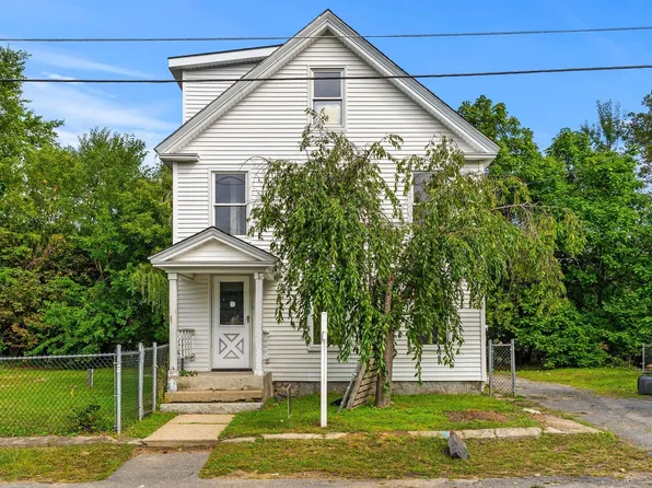 11 Lorenzo St, Leominster, MA 01453