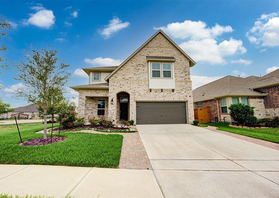 1st image of 11922 Clearview Cove Dr
