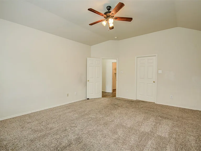 21718 Grand Hollow Ln — Photo 16
