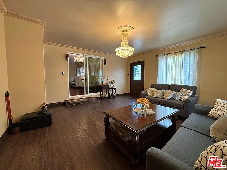 6550 Van Noord Ave — Photo 14
