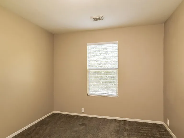 3231 Dartmouth Field Ln — Photo 17