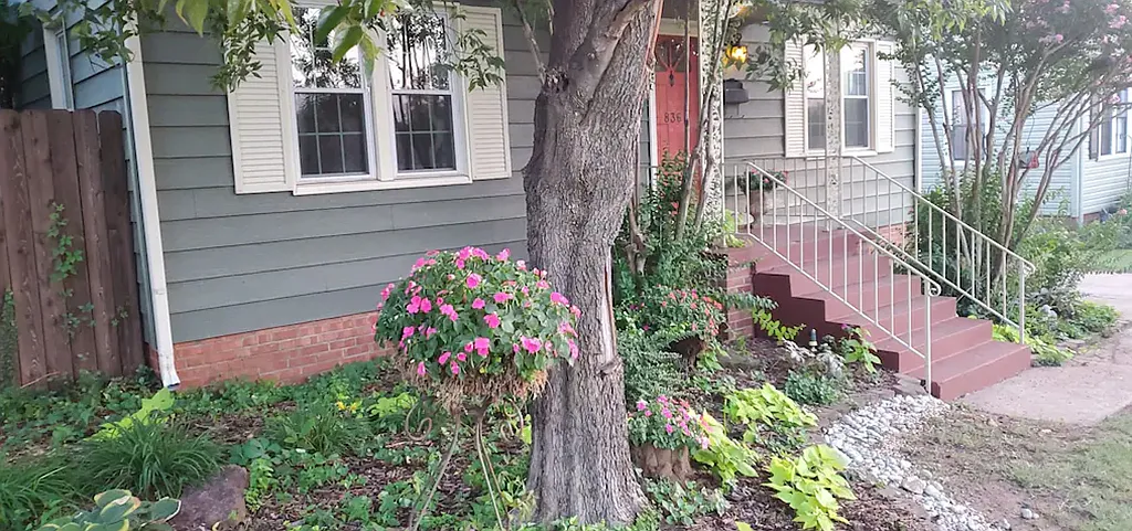 2 bed, 768 sqft, $1,350 — Photo 1