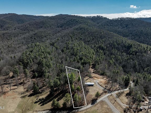 2nd image of 828 Red Brush Rd