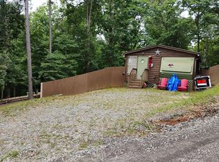 95 7th St, Ellijay, GA 30540