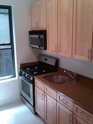 Rented by (Legacy) Tri Hill Realty Group LLC | media 8