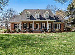 2246 Oakleaf Dr, Franklin, TN 37064