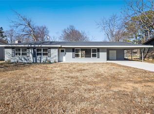 8 E Poplar St, Fayetteville, AR 72703