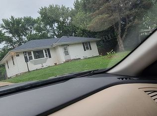141 Kunze Dr, Saint Charles, MO 63303