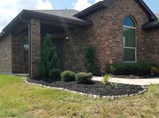 10300 S Race St, Fort Worth, TX 76140