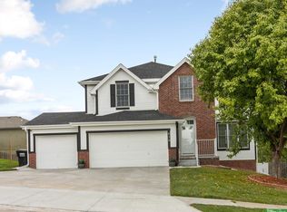 616 S 180th Ave, Elkhorn, NE 68022