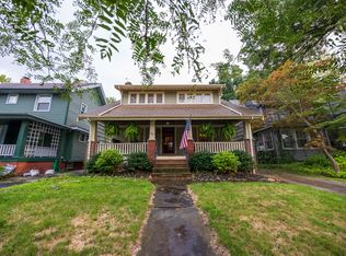 2960 Kensington Rd, Cleveland Heights, OH 44118