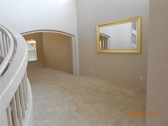 4th image of 10890 Northview Dr
