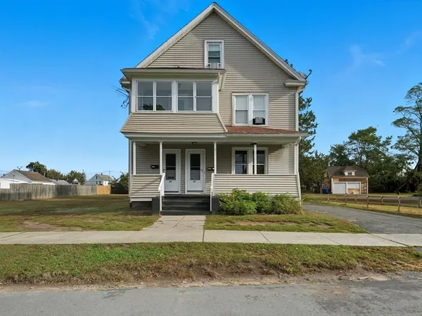 86 York St, West Springfield, MA 01089