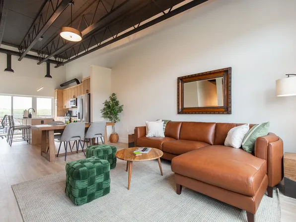 331 Gallatin Park Dr, Bozeman, MT