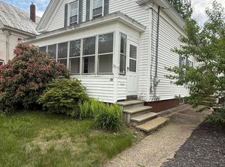 35 Pleasant St, Springvale, ME 04083