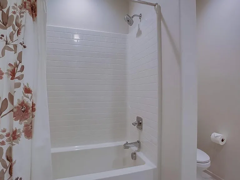 693 Gemstone Dr — Photo 26
