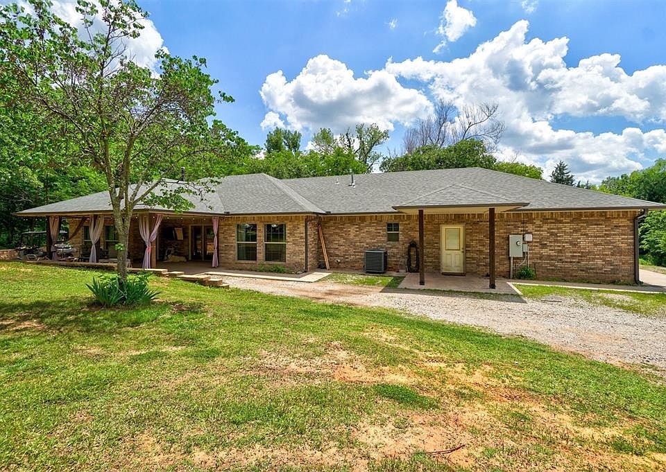 1st image of 2401 Glyna Ln