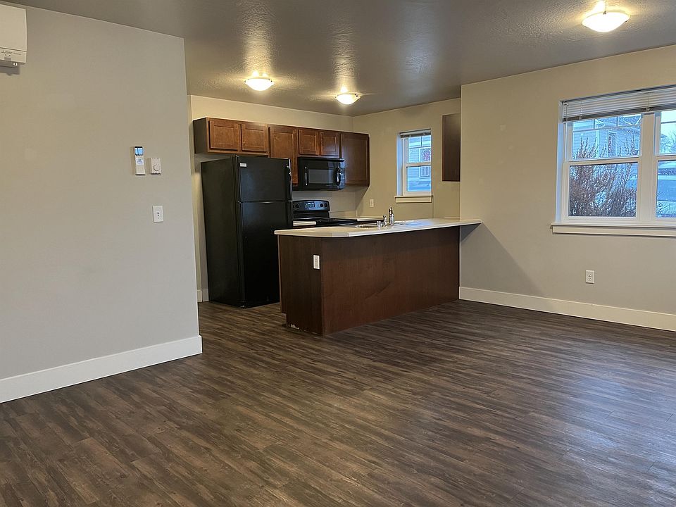 1st image of 1725 S 3rd St W #15966595