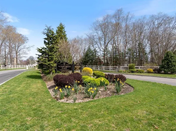 92 Golden Spruce Drive #2, Calverton, NY 11933