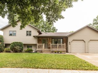 1620 Wichita Dr, Bismarck, ND 58504