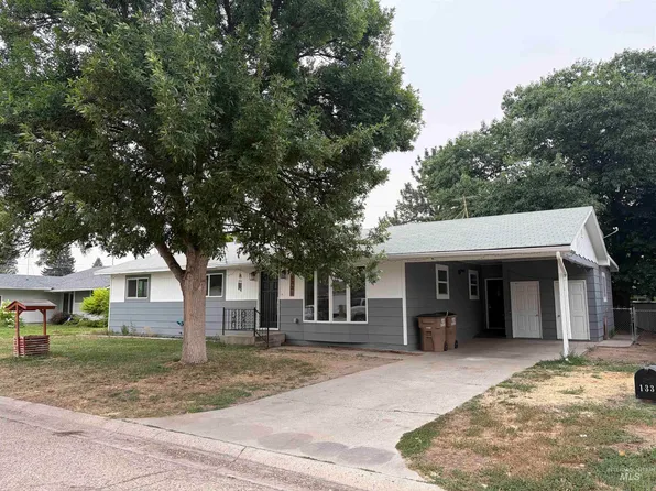 1331 Vista Dr, Emmett, ID 83617