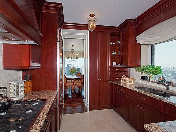 5th image of 425 E 58th St APT 41B
