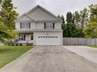 1033 Robert Welch Ln, Chesapeake, VA 23320