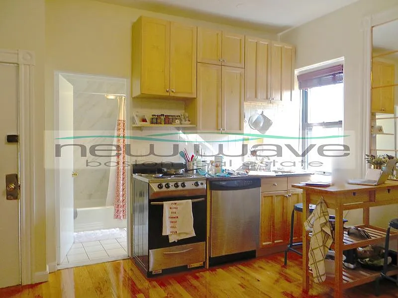 1 bed, 550 sqft, $3,400 — Photo 4