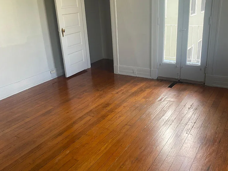 2030 Jefferson Ave — Photo 9