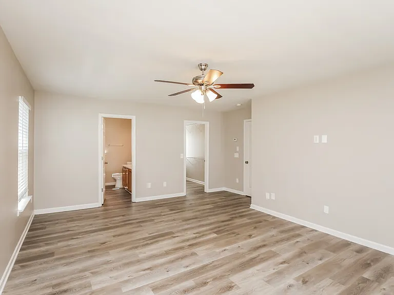 312 Leaflet Ives Trl — Photo 11